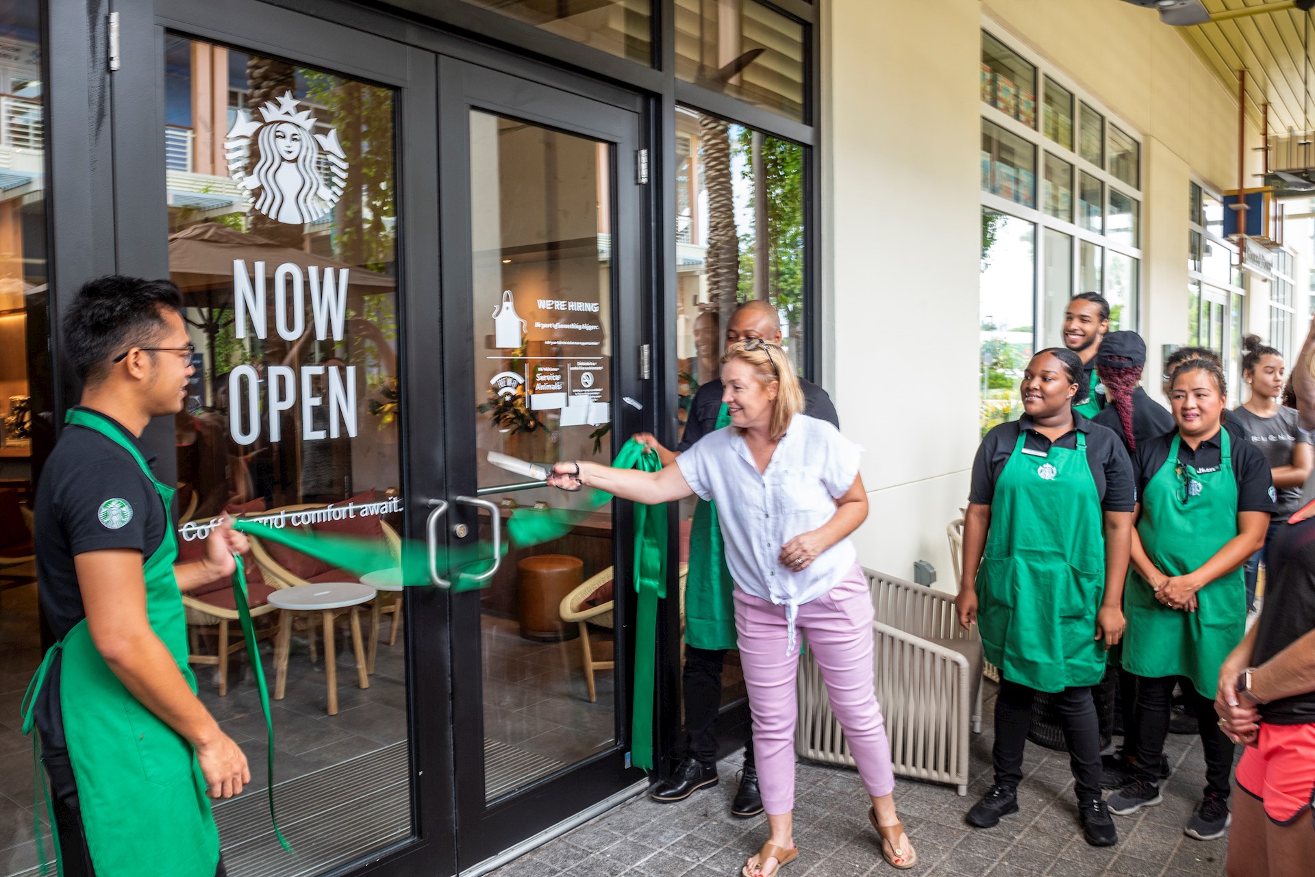 Starbucks Cayman opening