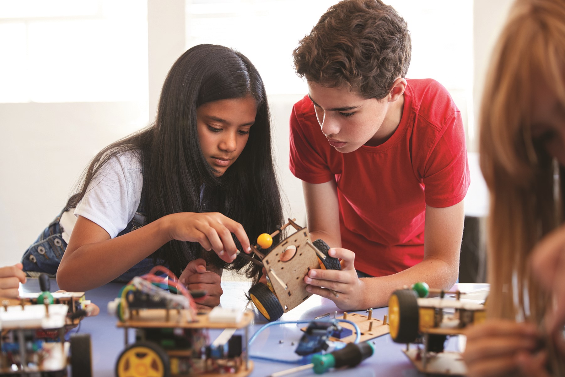 kids at computer coding camp